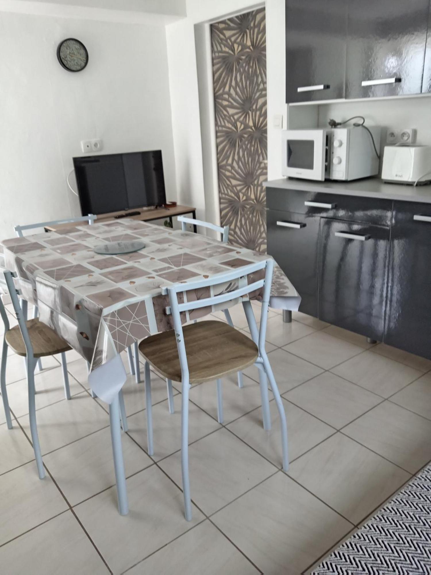 Location Saisonniere Apartment Cozes Luaran gambar